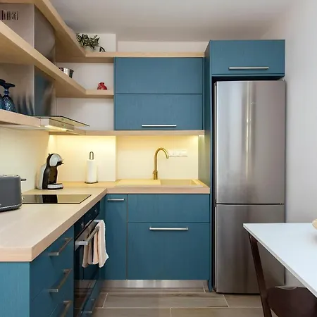 Mar Luxury * Corfu (city)