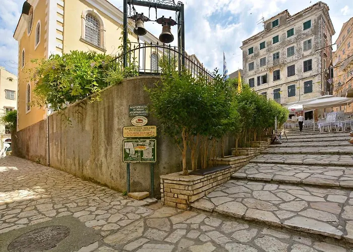 Mar Luxury * Corfu (city)